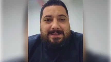 Imagem de João, da Clube Leve, com uma expressão feliz.